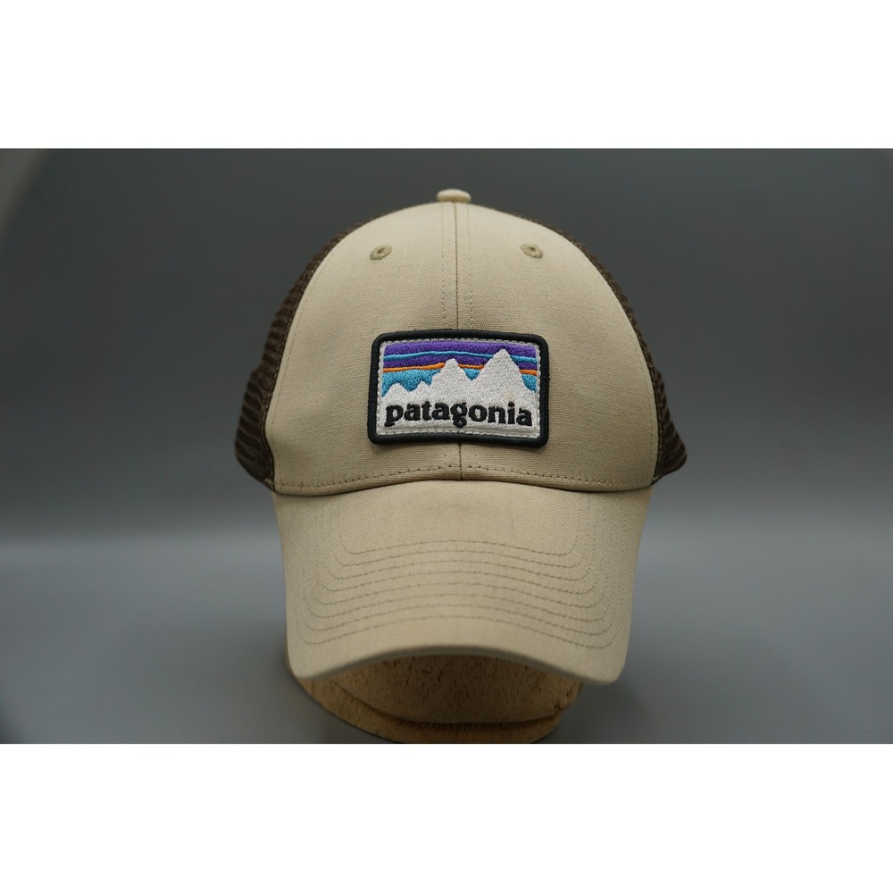 Patagonia P-6 Logo LoPro Trucker Hat Tan Brown Mesh Snapback Cap 38283